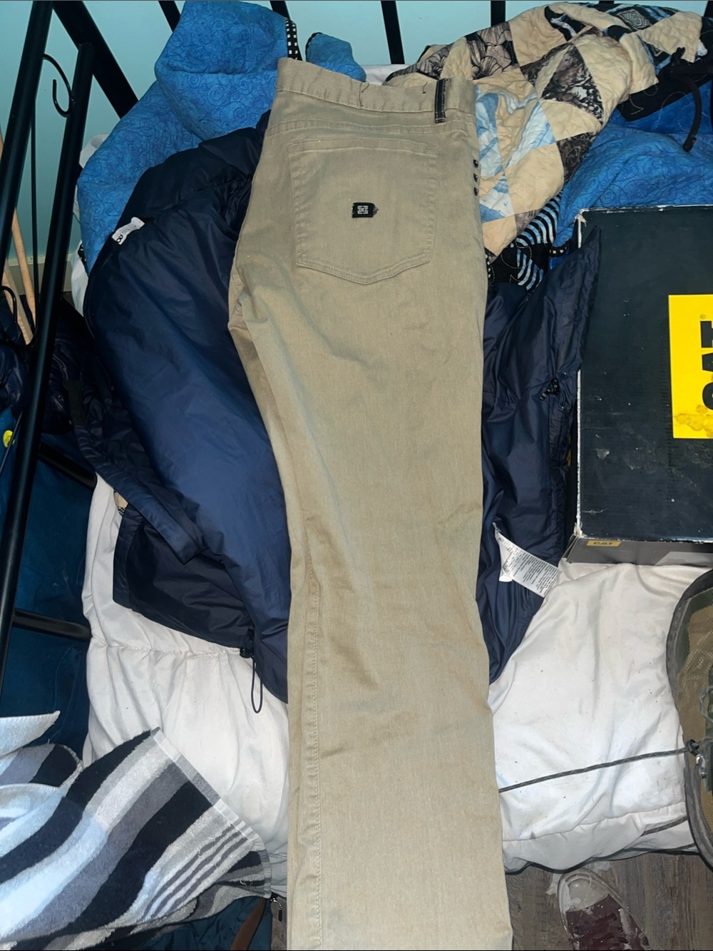 KREWE Men's Khaki Straight Chinos - Light Tan